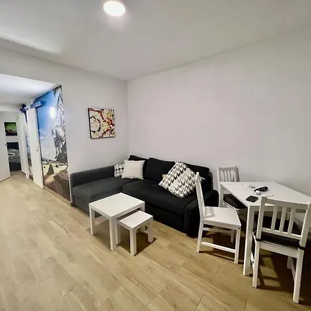 Molton Tenerife 1 לוס כריסטיאנוס