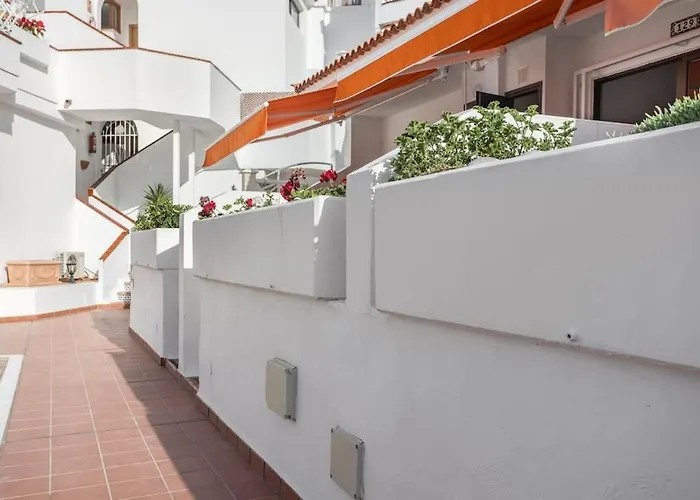 Molton Tenerife 1 *